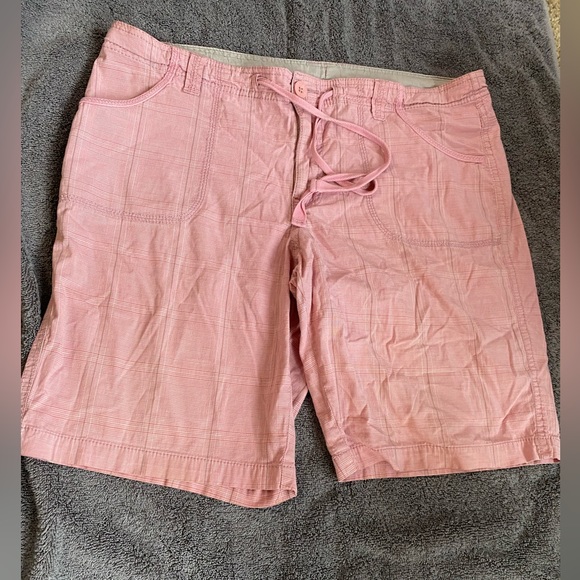 Women's Bermuda shorts - Picture 1 of 4